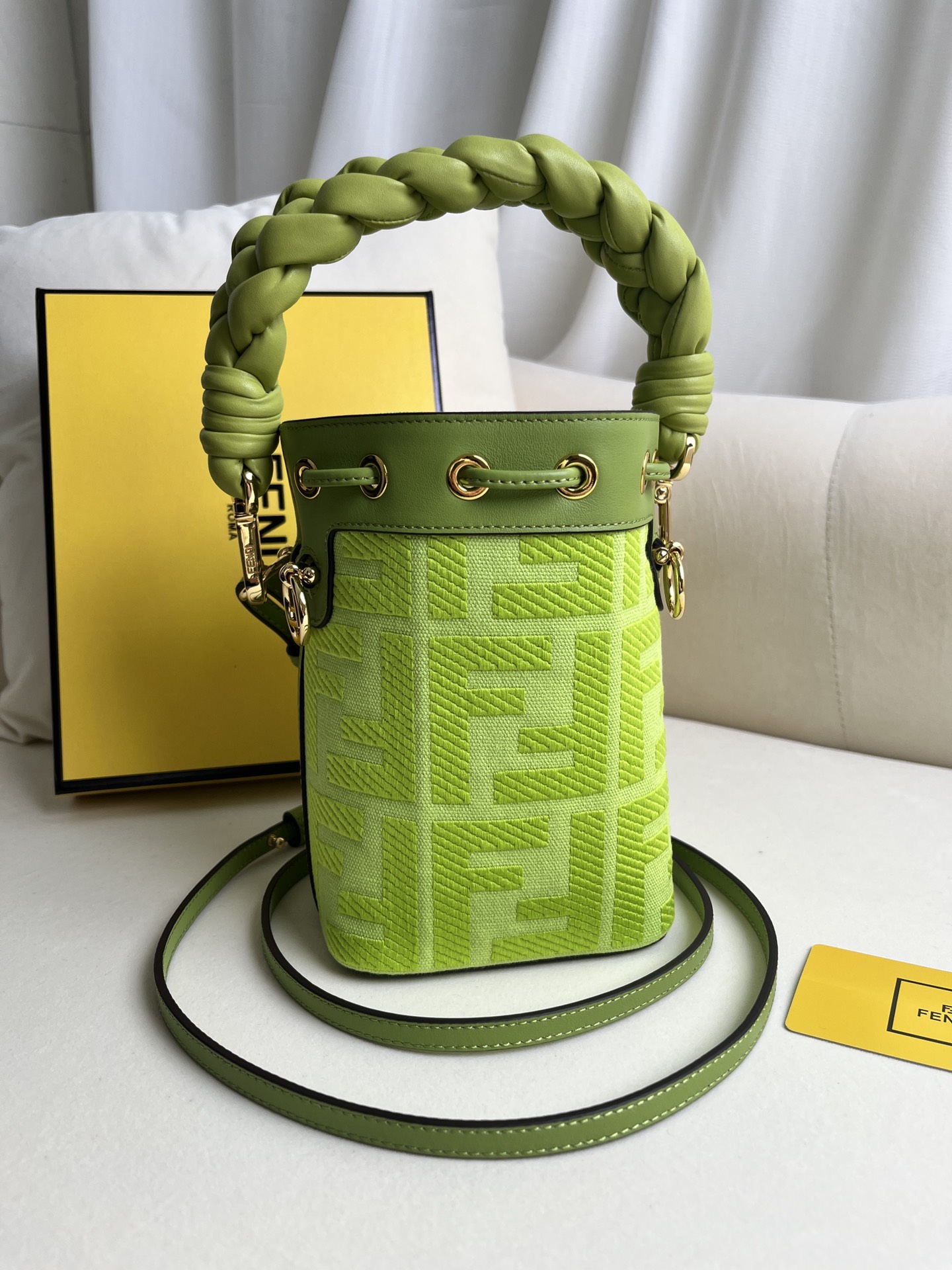 handbags FENDI 038 size:12*18*10cm - vstockx