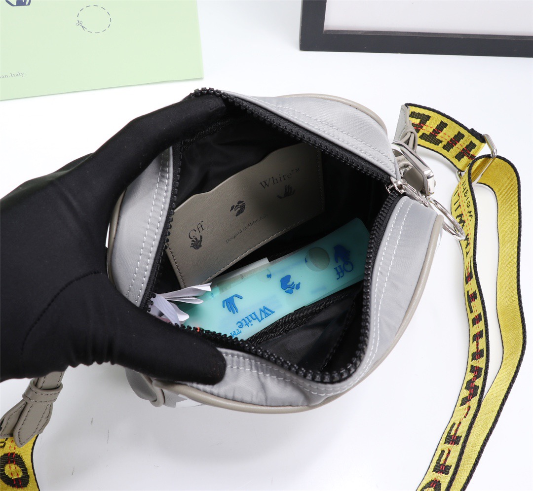 handbags OFF-White 509  3558650  size:18*15*6cm - vstockx