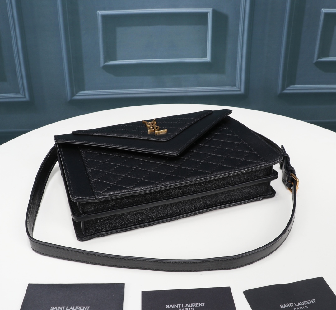 Handbags SAINT LAURENT 668863 size 26  18  5 cm - vstockx