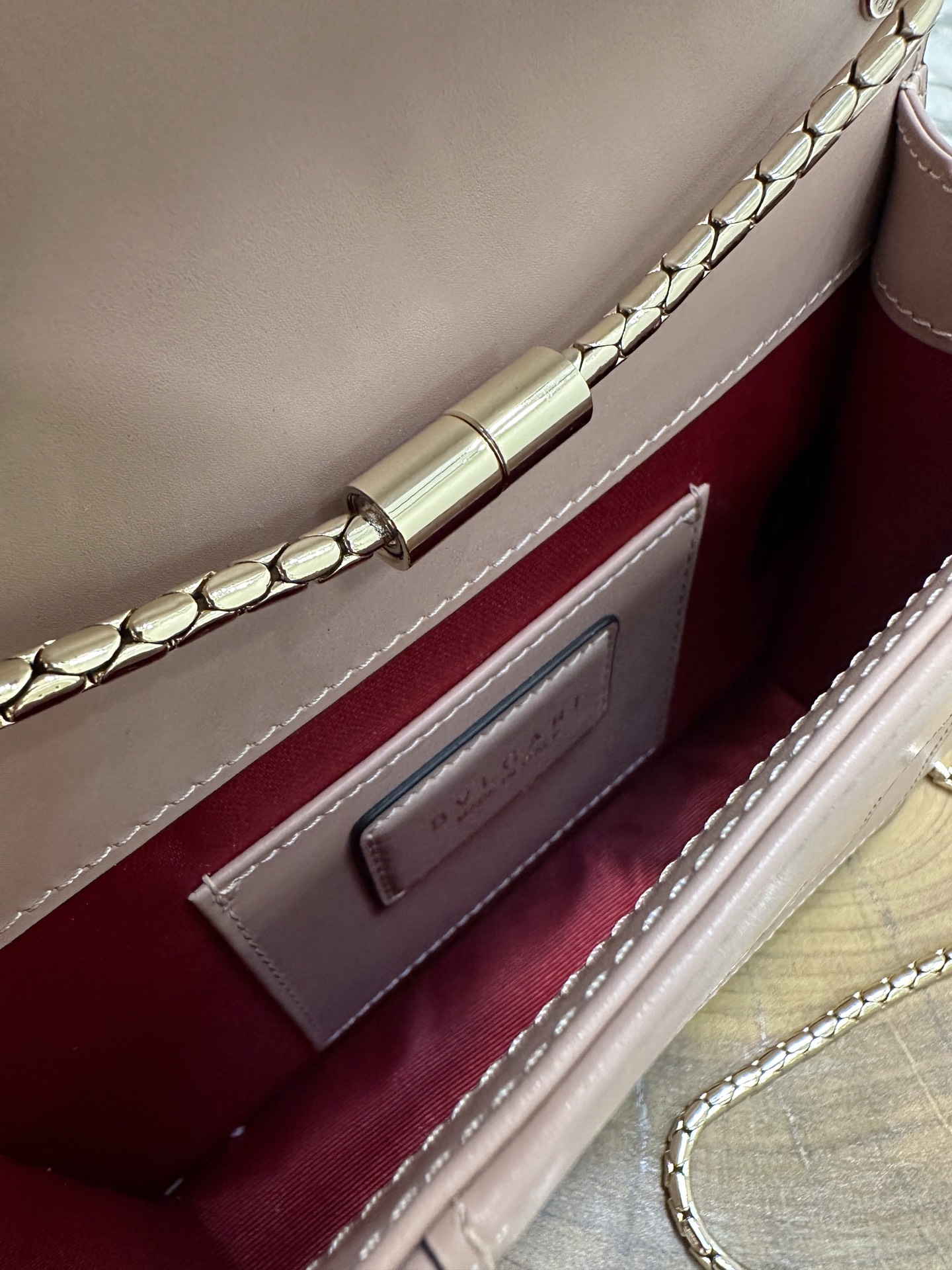 Handbags Bvlgari 35107 size:20*15*5 cm - vstockx