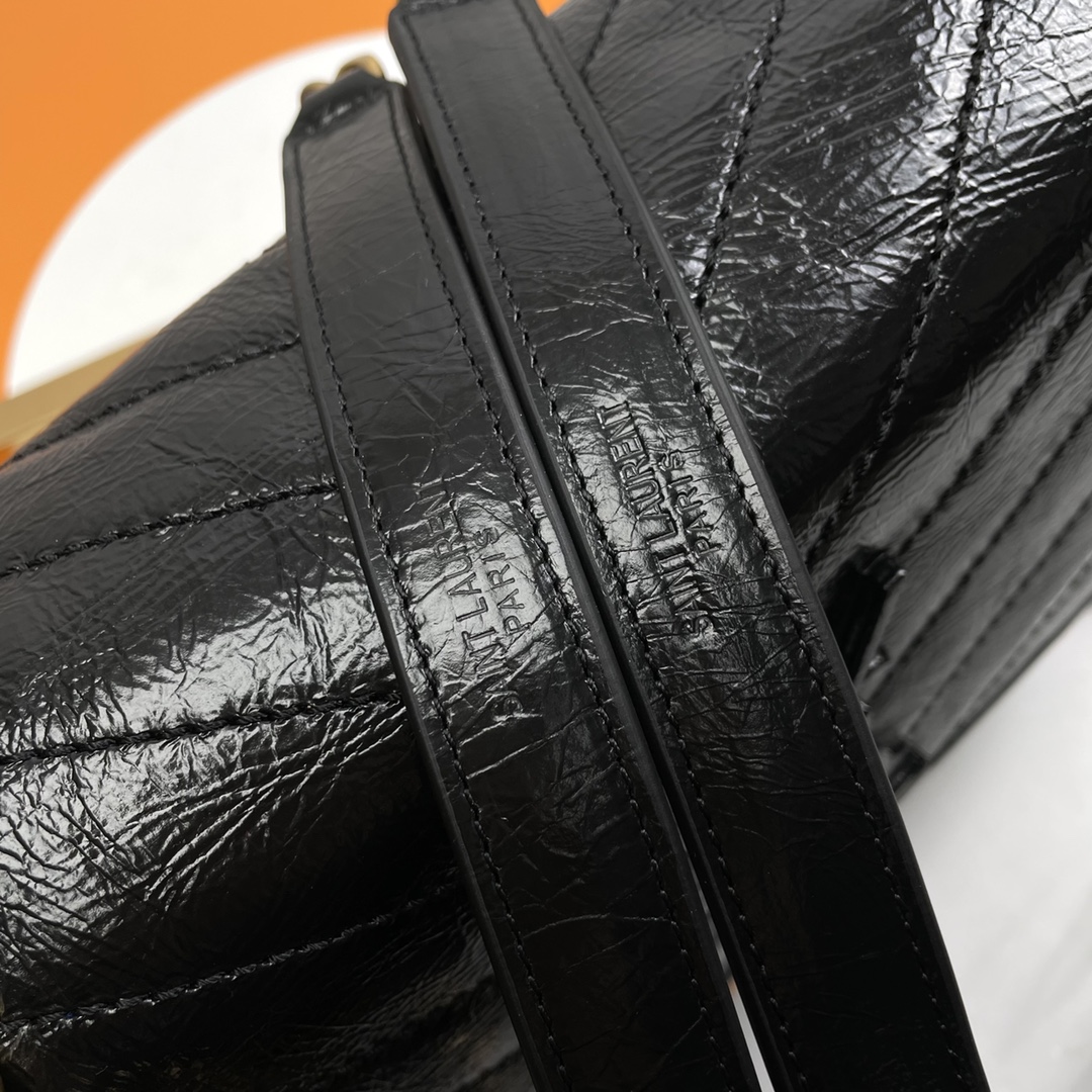 Handbags SAINT LAURENT 498894 size 28x20.5x8.5 cm - vstockx