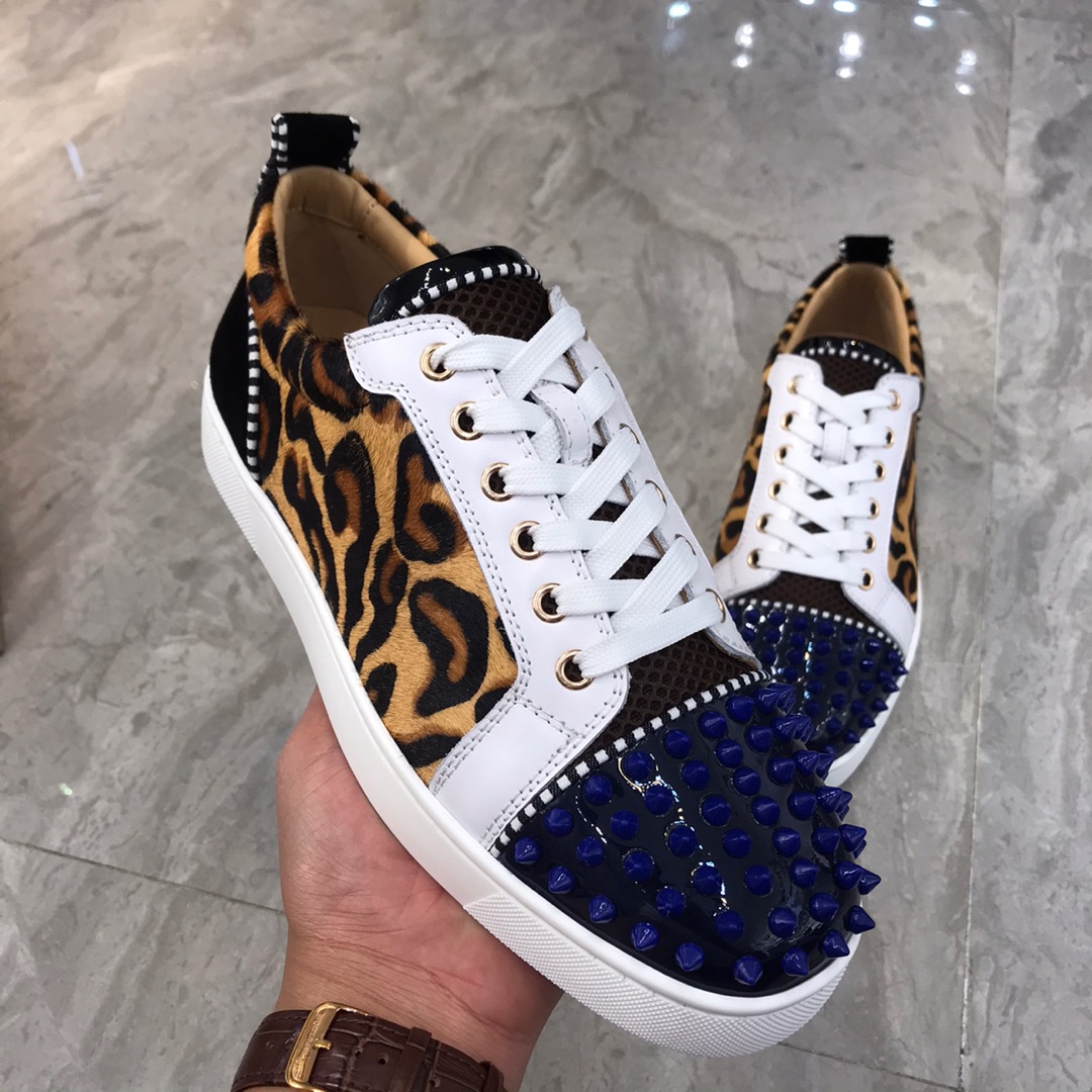 Christian Louboutin Louis Junior Spikes Orlato Flat Sneakers 59 - vstockx