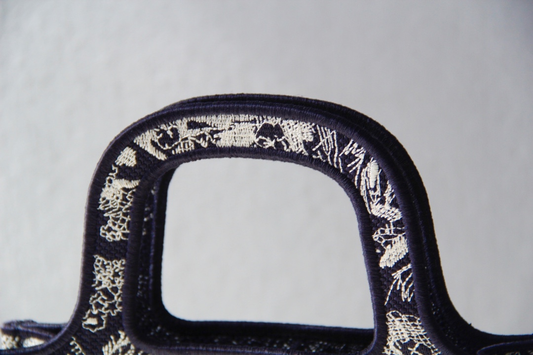 Handbags Dior Book mini Tote 8001 size:22.5*24*8 cm - vstockx