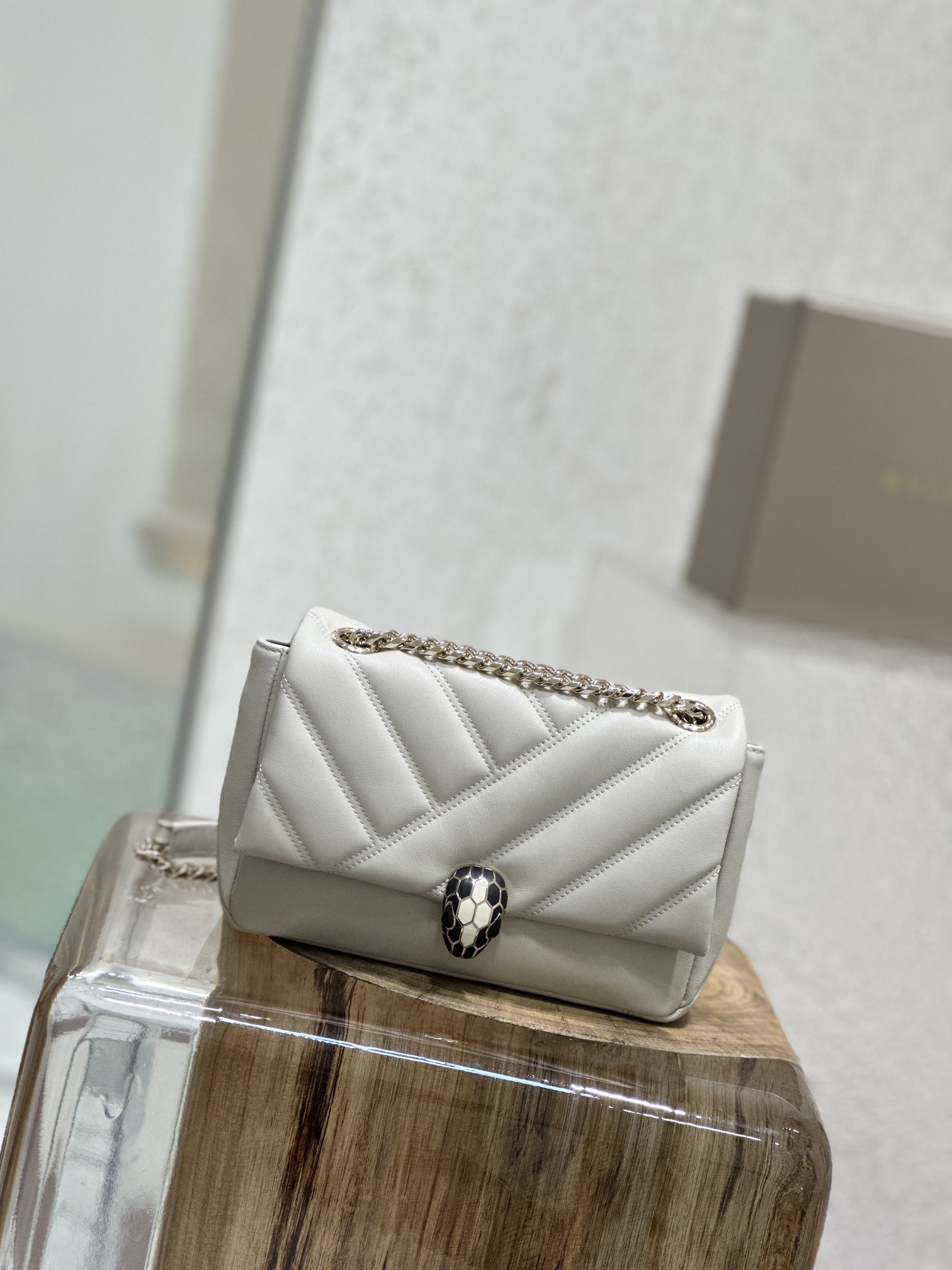 Handbags Bvlgari 287993 size:22.5*15*10 cm - vstockx