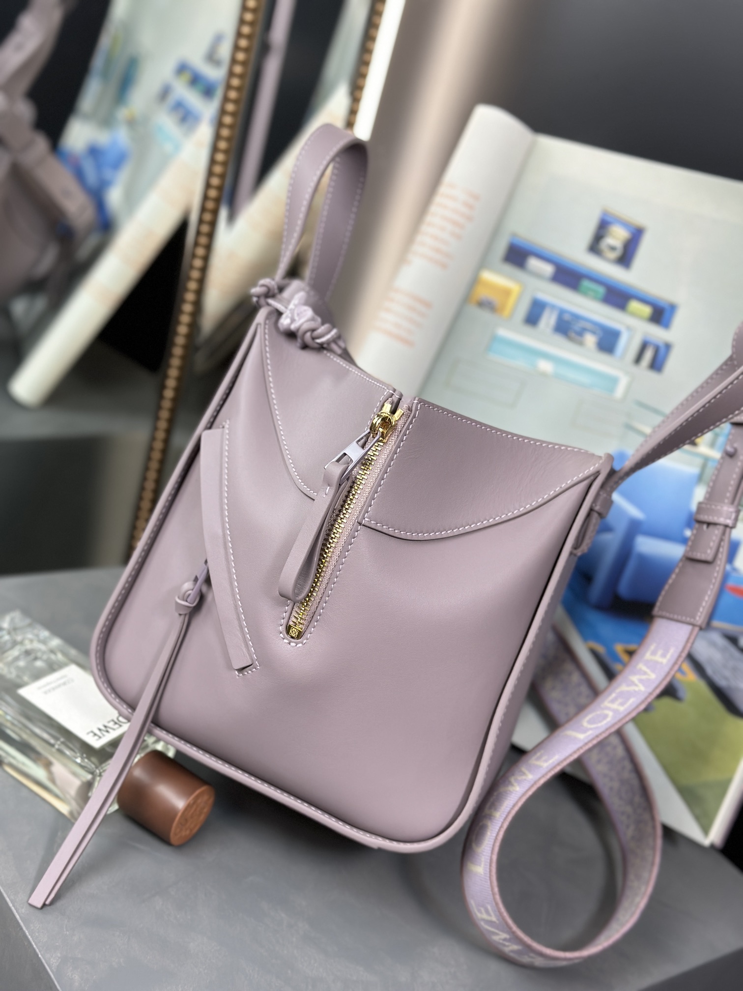 Handbags LOEWE  size:20.8-19.5-14.4 cm - vstockx