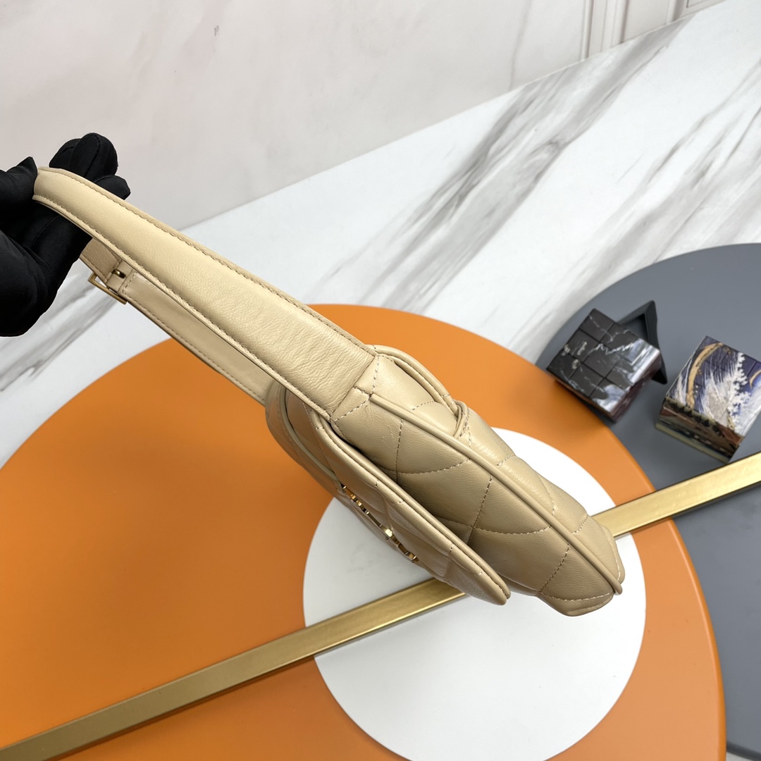 Handbags SAINT LAURENT 698567 size 24  18  5.5 cm - vstockx