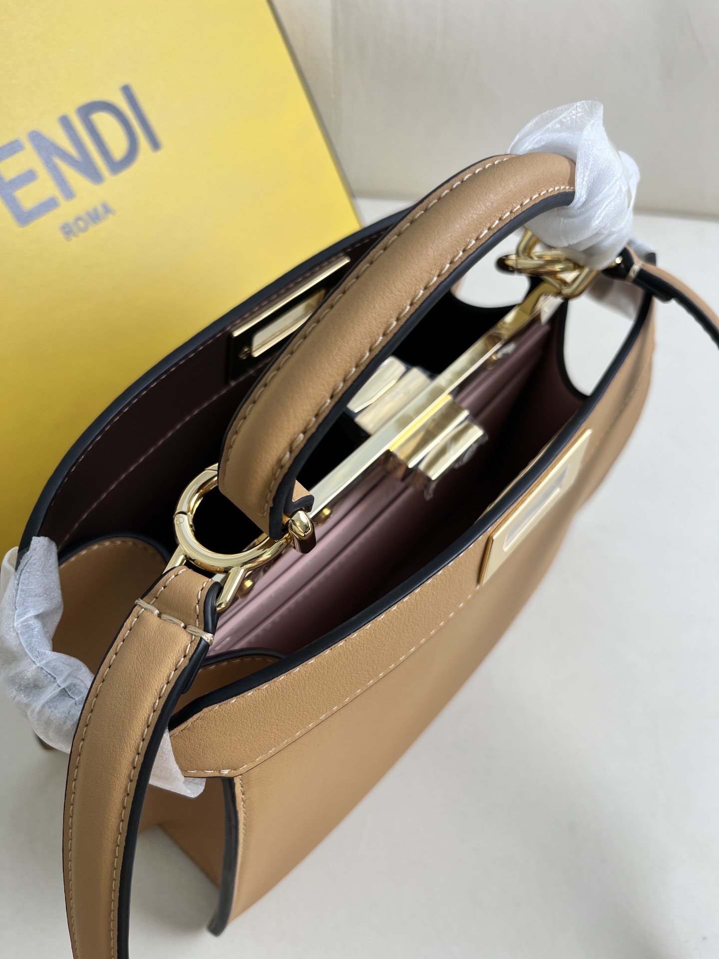 handbags FENDI 0229 size:27*21*11cm - vstockx