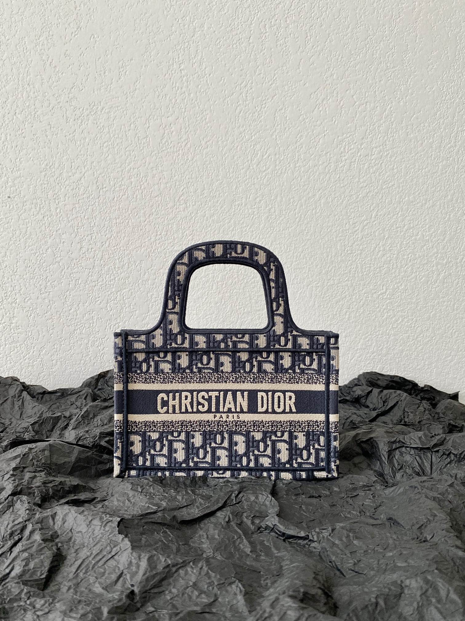 Handbags Dior Book Tote 8001 size:23*17*11 cm - vstockx
