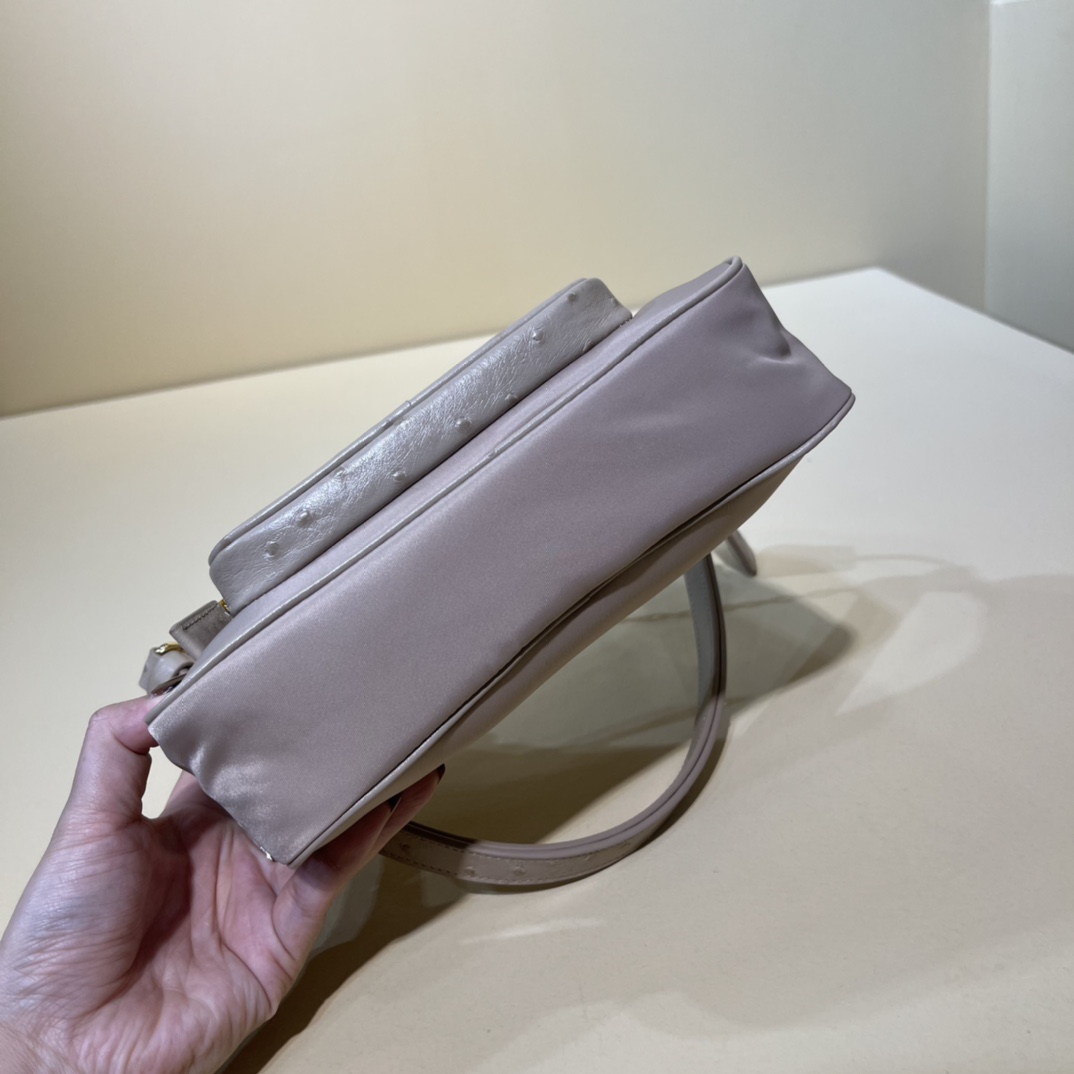 Handbags Prada 1BC198 size:22×19.5×6 cm - vstockx