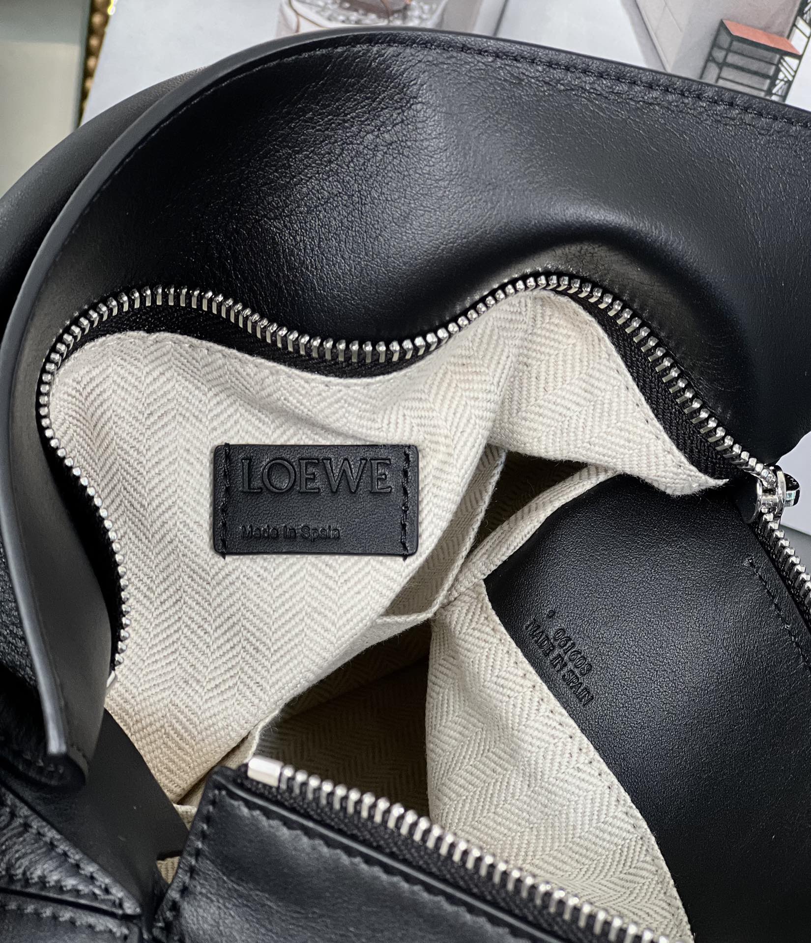 Handbags LOEWE Puzzle size:29x18x14 cm - vstockx