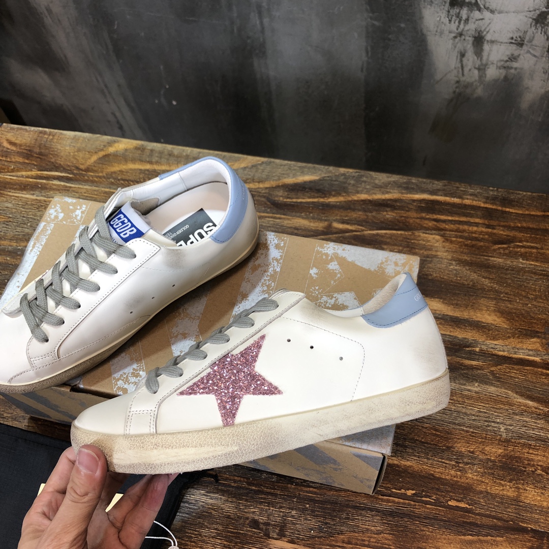 Golden Goose Superstar distressed-finish sneakers 2 - vstockx