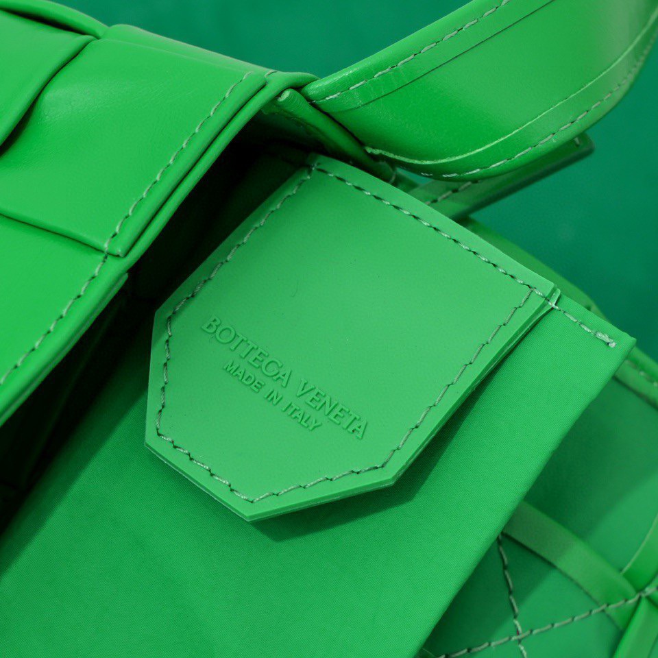 handbags Bottega Veneta 7587# size:17.5*10.5*3cm - vstockx