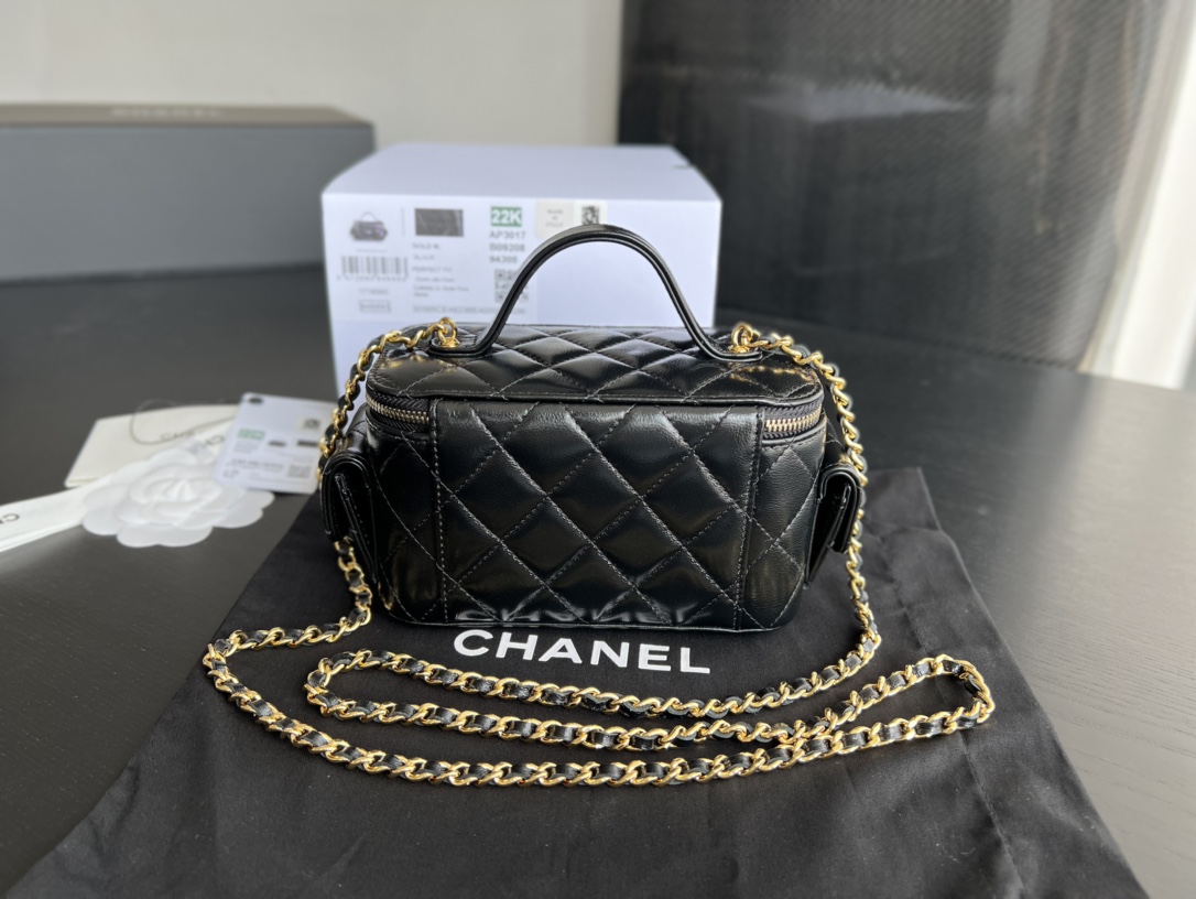 Handbag Chanel AP3017 size 17cm10cmx8 cm - vstockx
