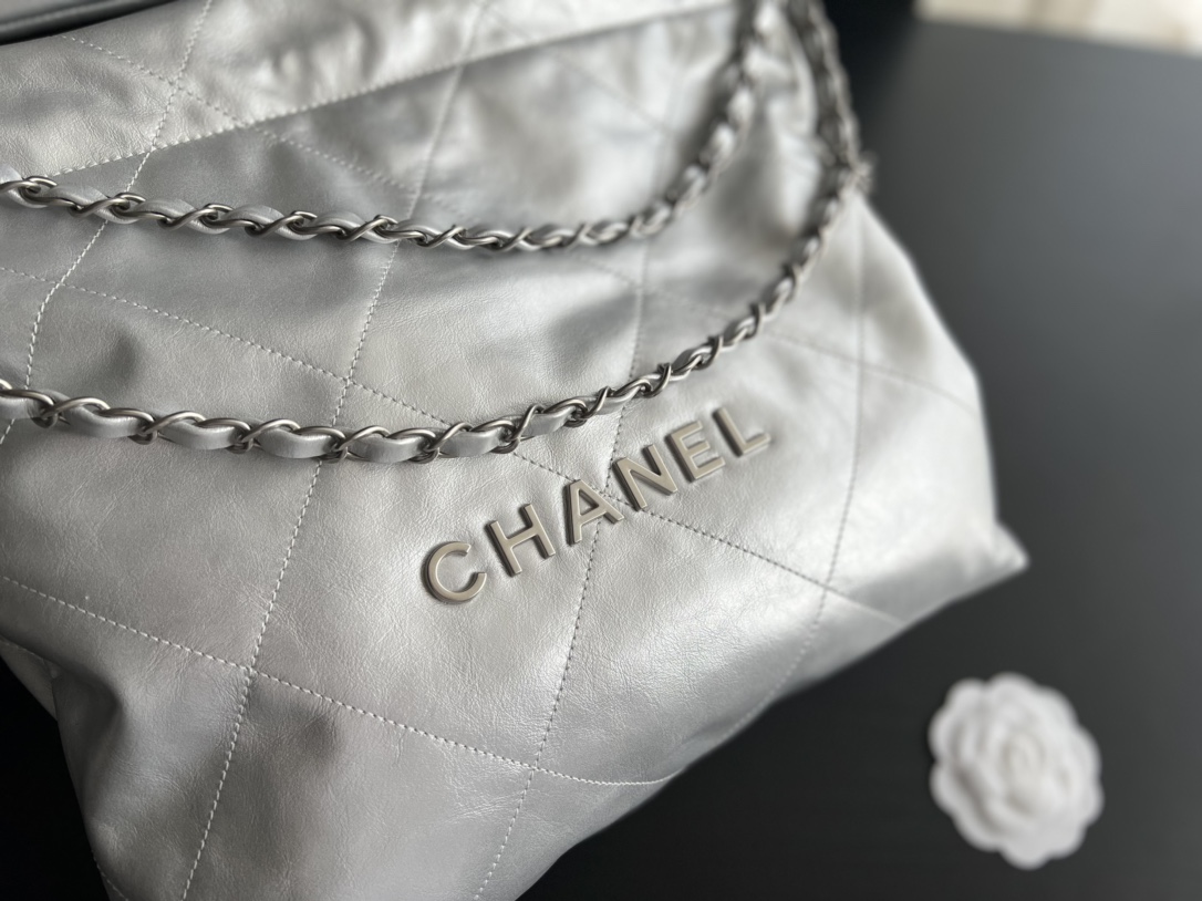 Handbag Chanel size 35cmx37cmx7 cm - vstockx