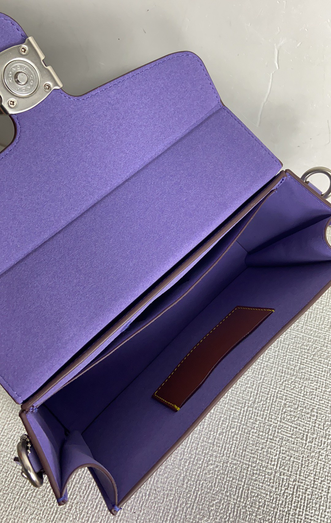 Handbags Coach CH750 size:23*14*5 - vstockx