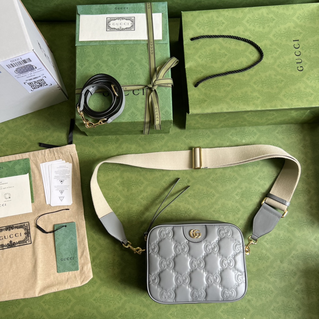 Handbag Gucci 702234 size 21.5x 17x 7.5 cm - vstockx