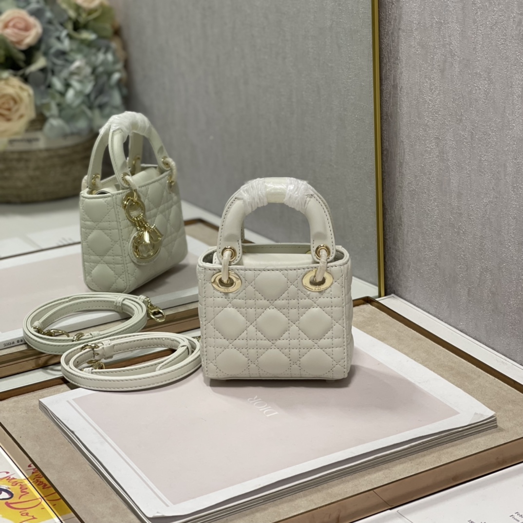 Handbags Dior  M B 6601 size:12*10*5 cm - vstockx