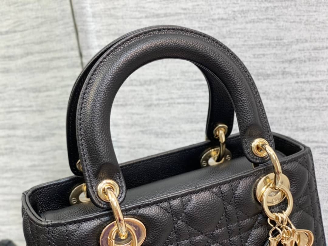 Handbag Dior 6604 size 20*8*17 cm - vstockx