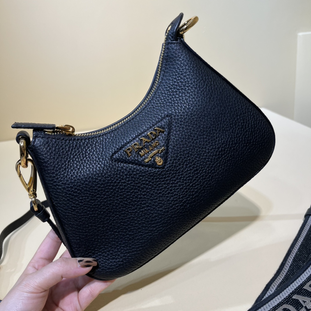 Handbags Prada 1BH193 size:24×18×6 cm - vstockx