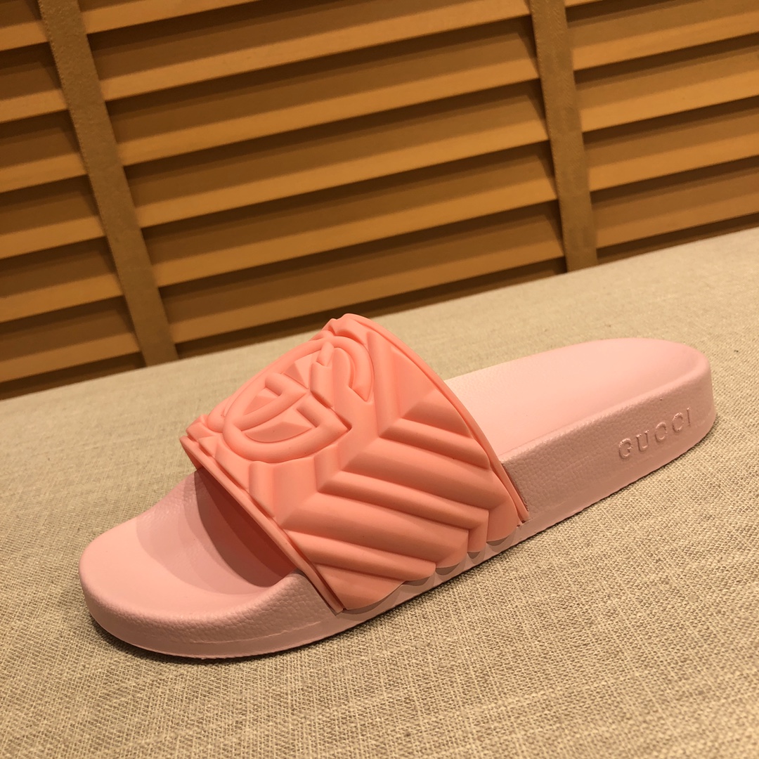 Gucci Slippers 50 - vstockx