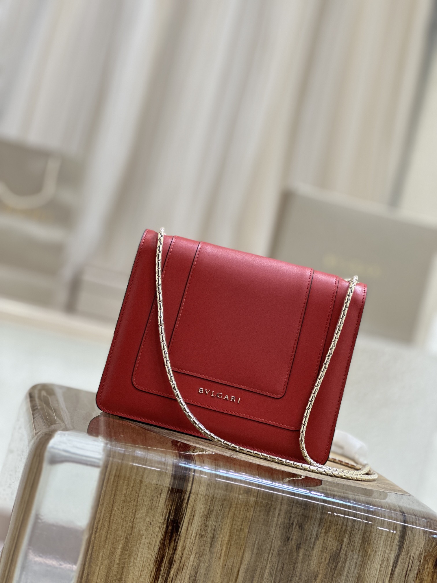 Handbags Bvlgari 35107 size:20*15*5 cm - vstockx