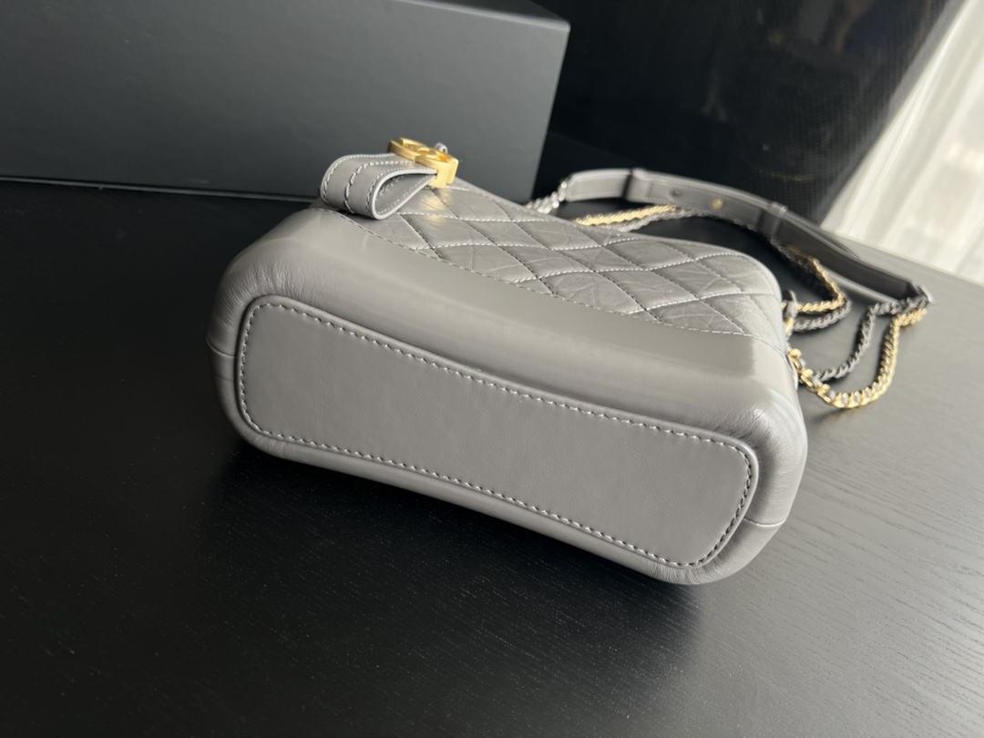 Handbag Chanel size 20cm15cm8 cm - vstockx