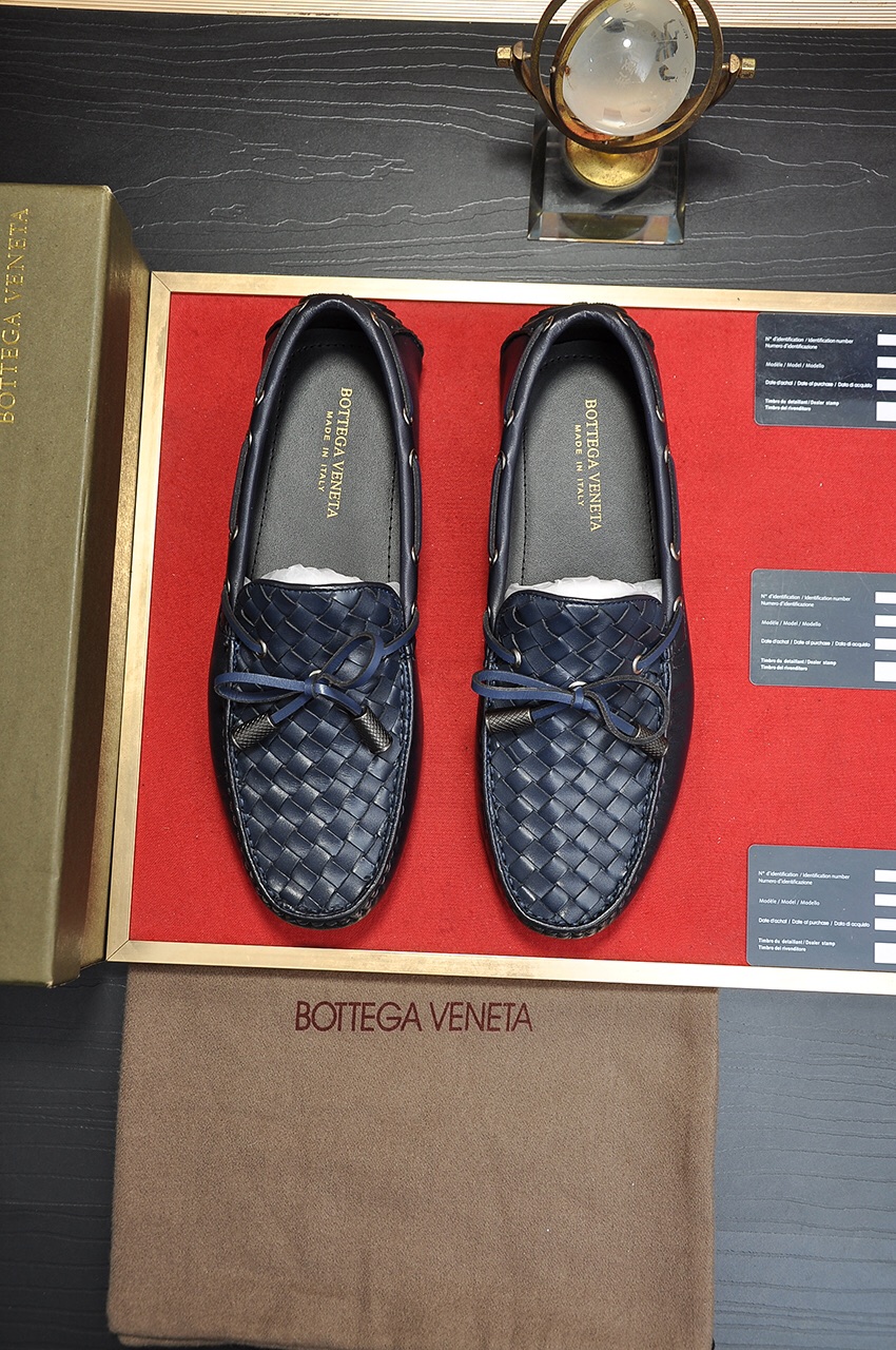 Bottega Veneta Intrecciato Leather Loafers 7 - vstockx