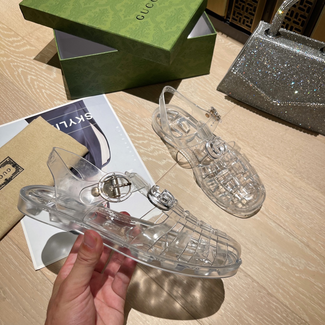 Gucci Women's sandal with Double G Women 11 - vstockx