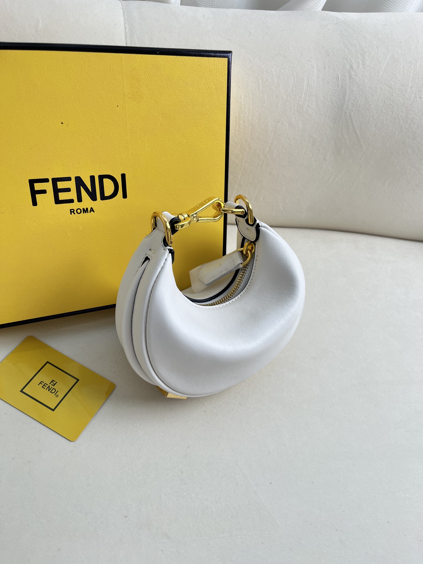 handbags FENDI 206 size:16.5*14*5cm - vstockx