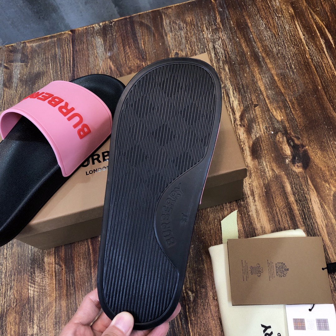 Burberry Slipper 6 - vstockx