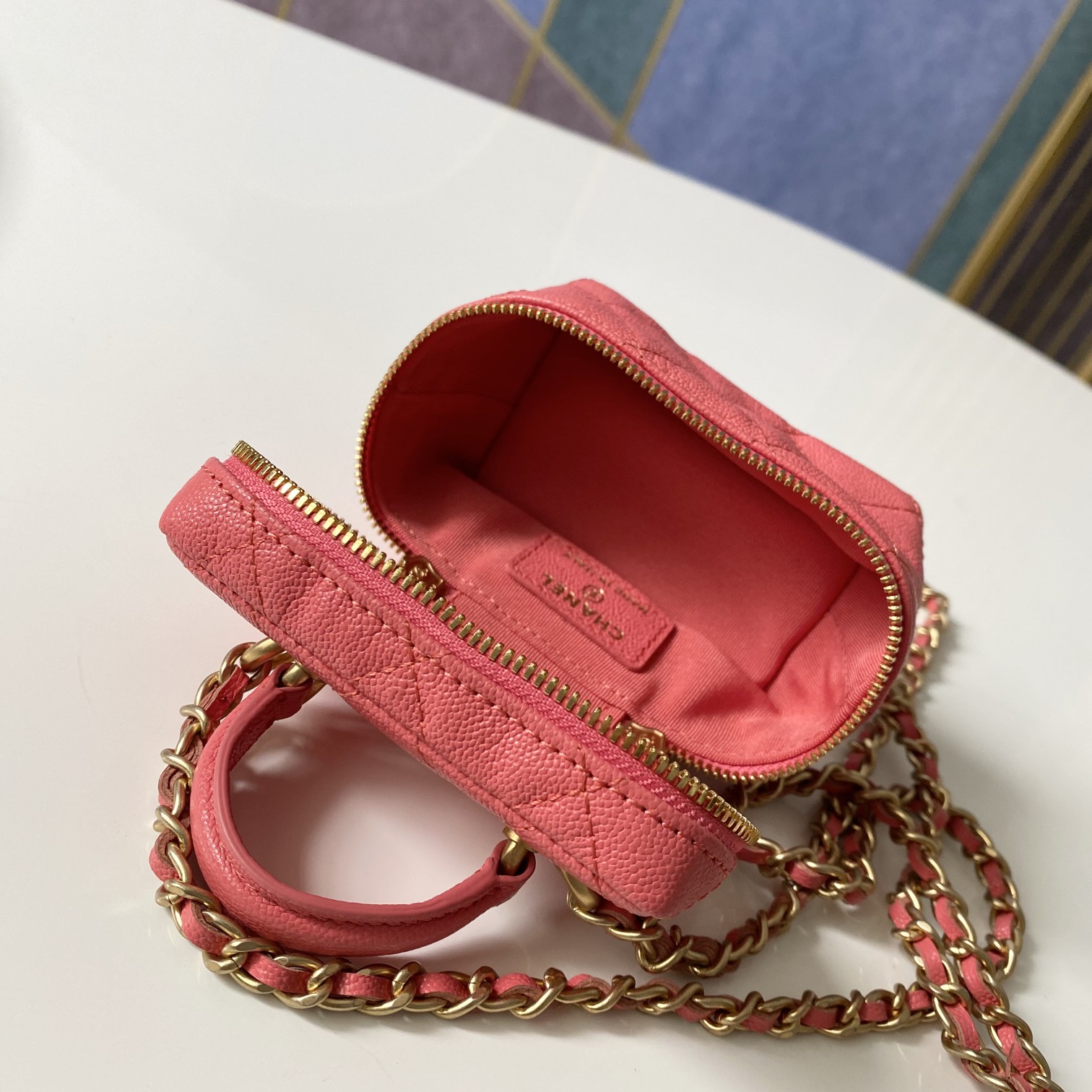 Handbag Chanel AP2194 size 12 11.5 7 cm - vstockx