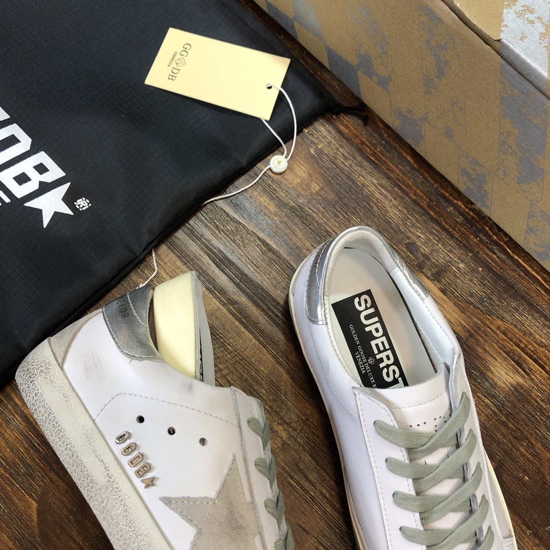Golden Goose Superstar distressed-finish sneakers 4 - vstockx