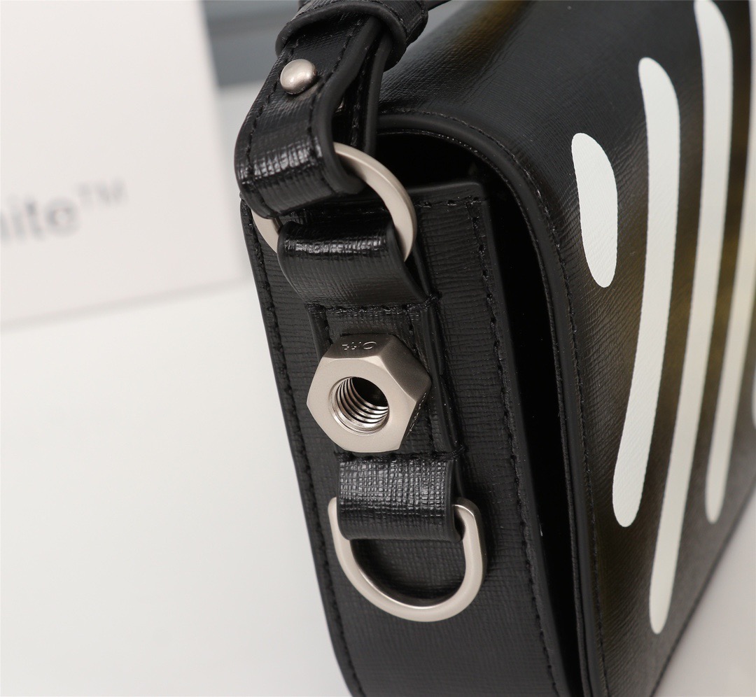 handbags OFF-White 542  4225870  size:18*12*5cm - vstockx