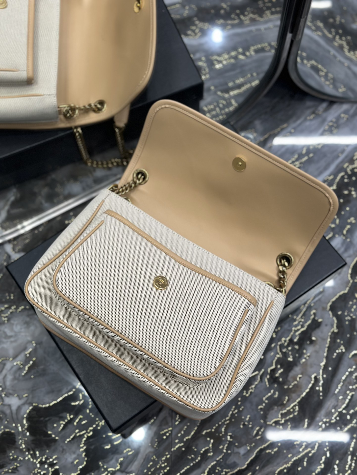 Handbags SAINT LAURENT 498894 size 28  20.5  8.5 cm - vstockx