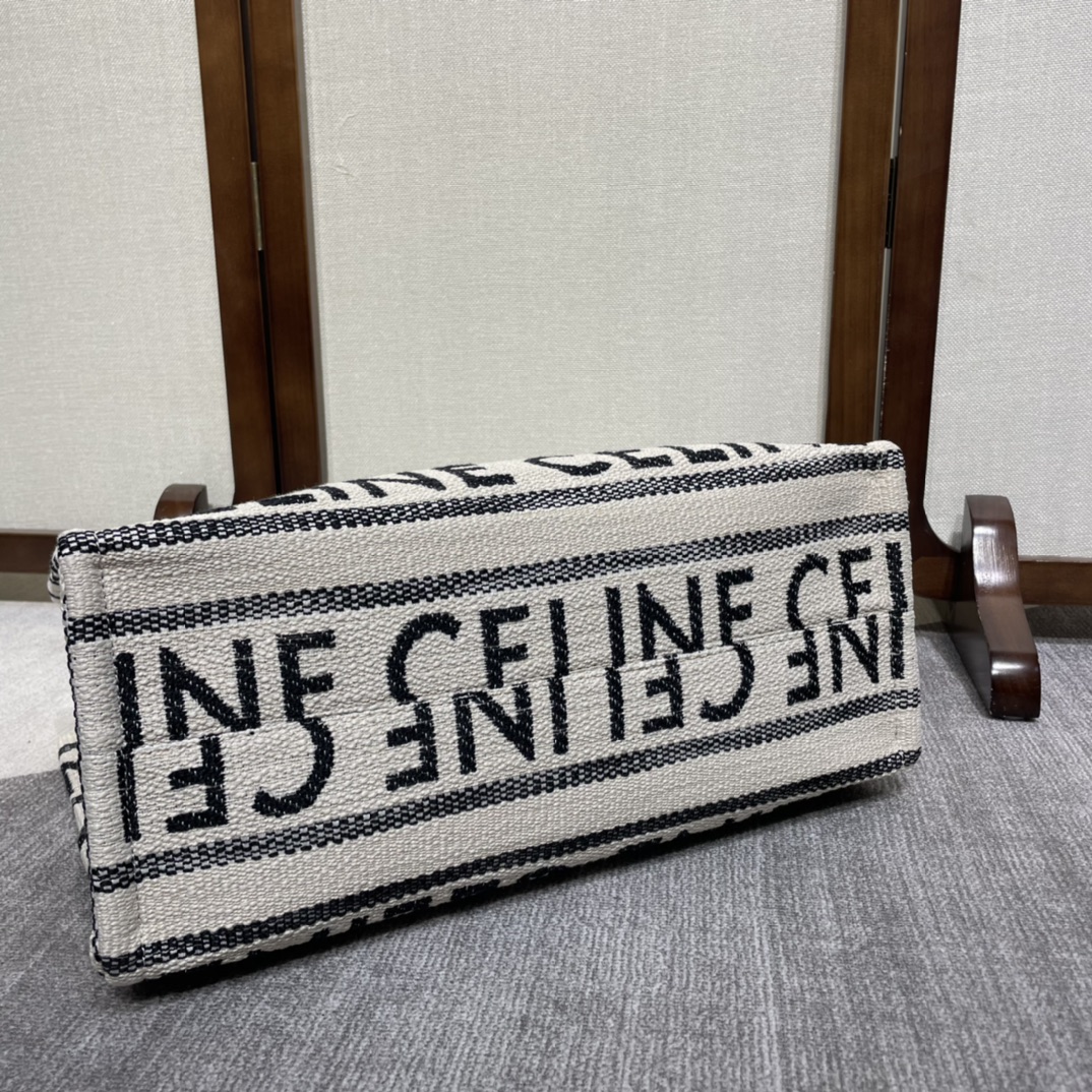 Handbags Chloe CABAS THAIS 196762 size:41 X 28 X 17 cm - vstockx