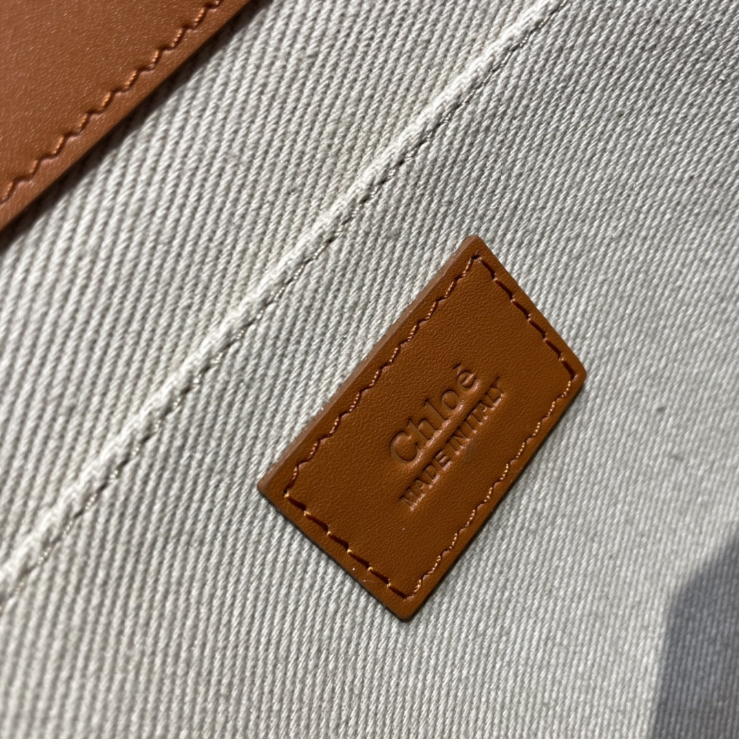 Handbags Chloe 22S Woody 6067 size:45*33*13 cm - vstockx