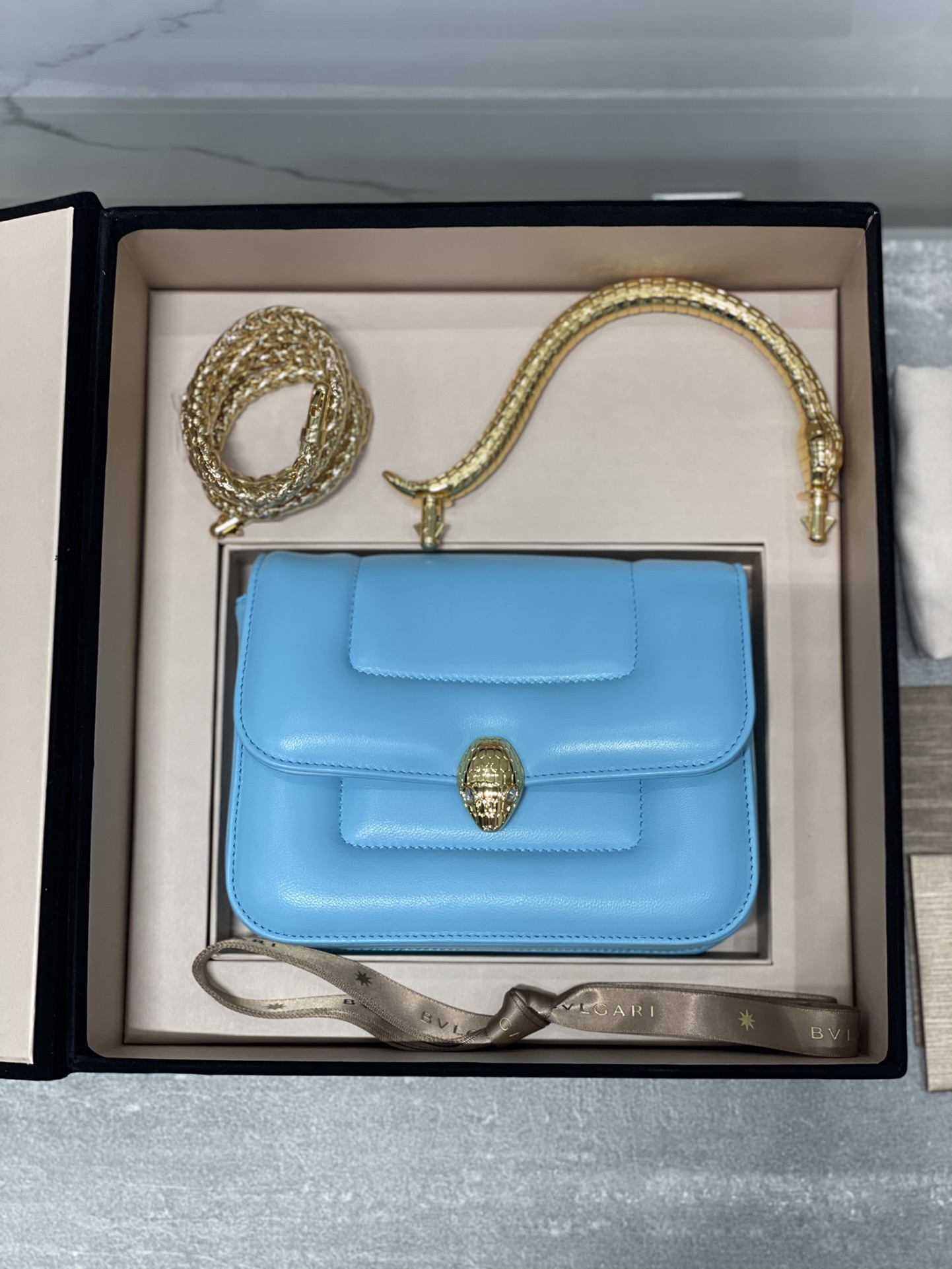 Handbags Bvlgari 291071 size:19.2*15*6 cm - vstockx
