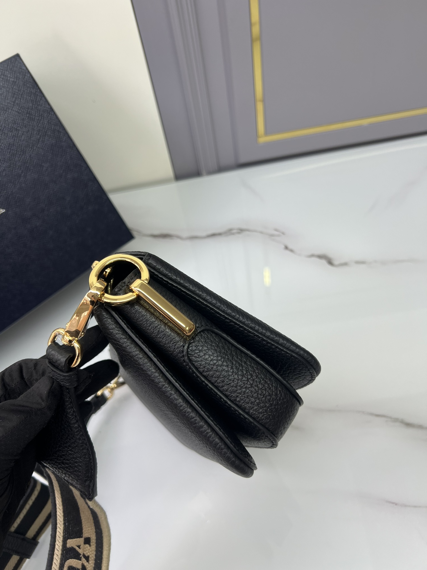 handbags prada 1BH194 23*14*6.5 - vstockx