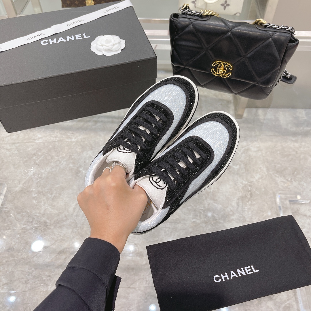 Chanel Low Top Sneaker 49 - vstockx