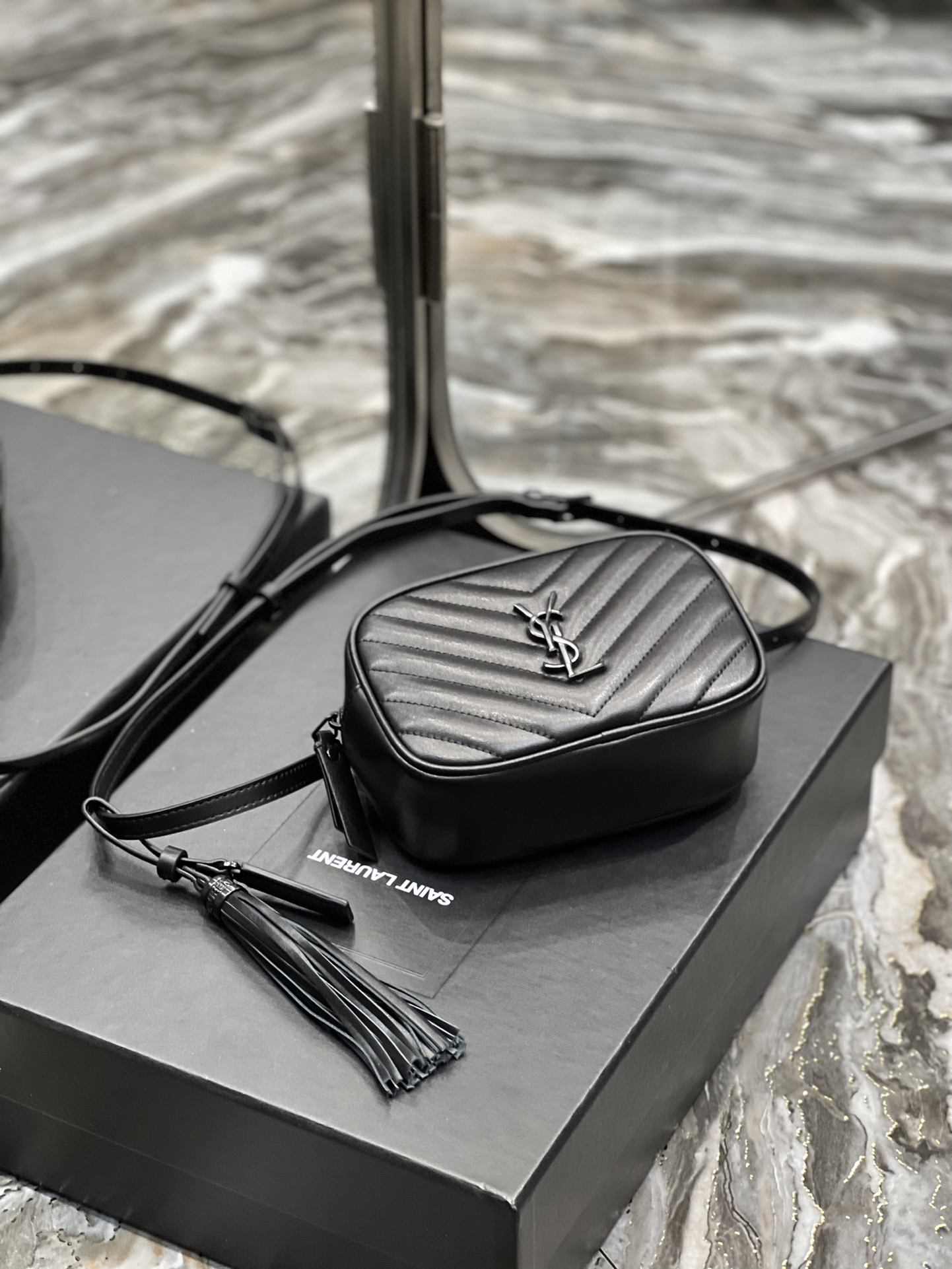 Handbags SAINT LAURENT 534817 size 15.5x10.5x5.5 cm - vstockx