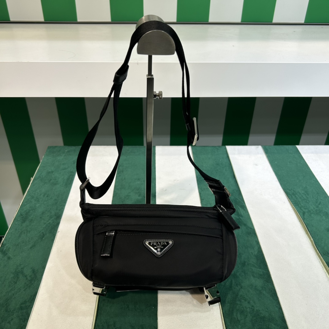 Handbags Prada 2VH171 size:20×13×9 cm - vstockx