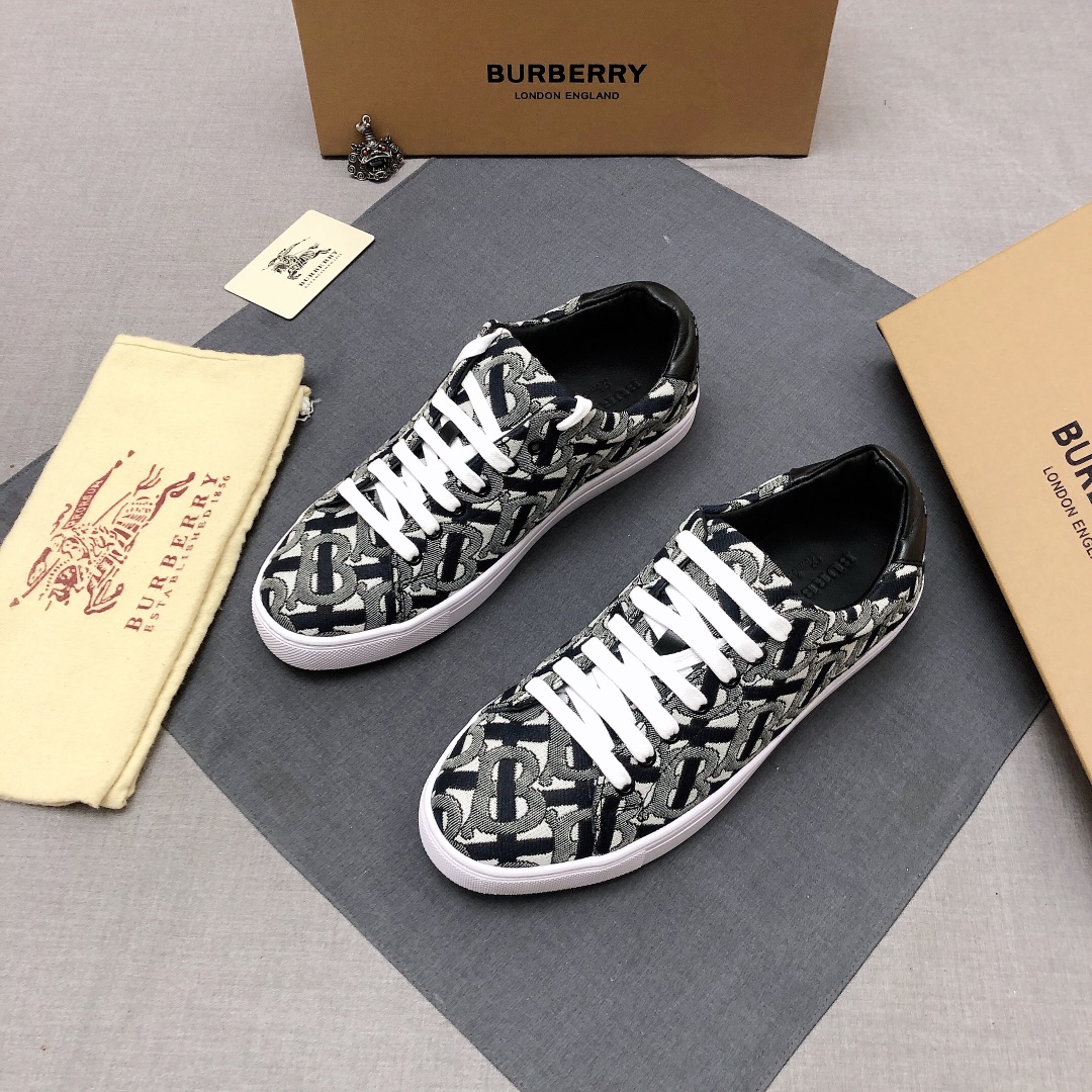 Burberry Perforated Check Sneaker 5 - vstockx