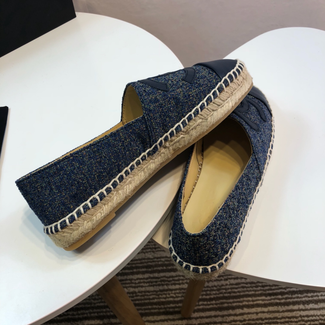 Chanel Loafers 35 - vstockx