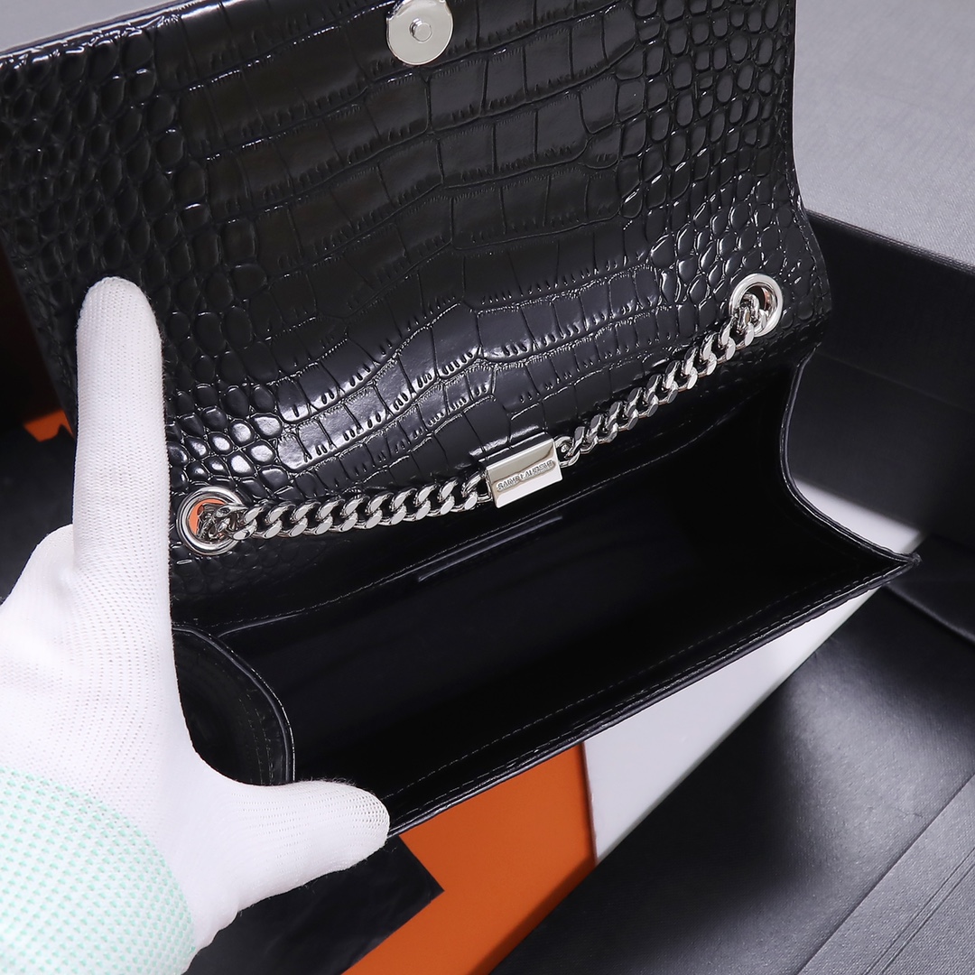 Handbags SAINT LAURENT 469390 size 20x13.5x5.5 cm - vstockx