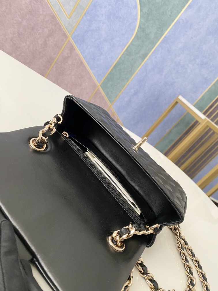 Handbag Chanel AS2326 size 20 cm - vstockx