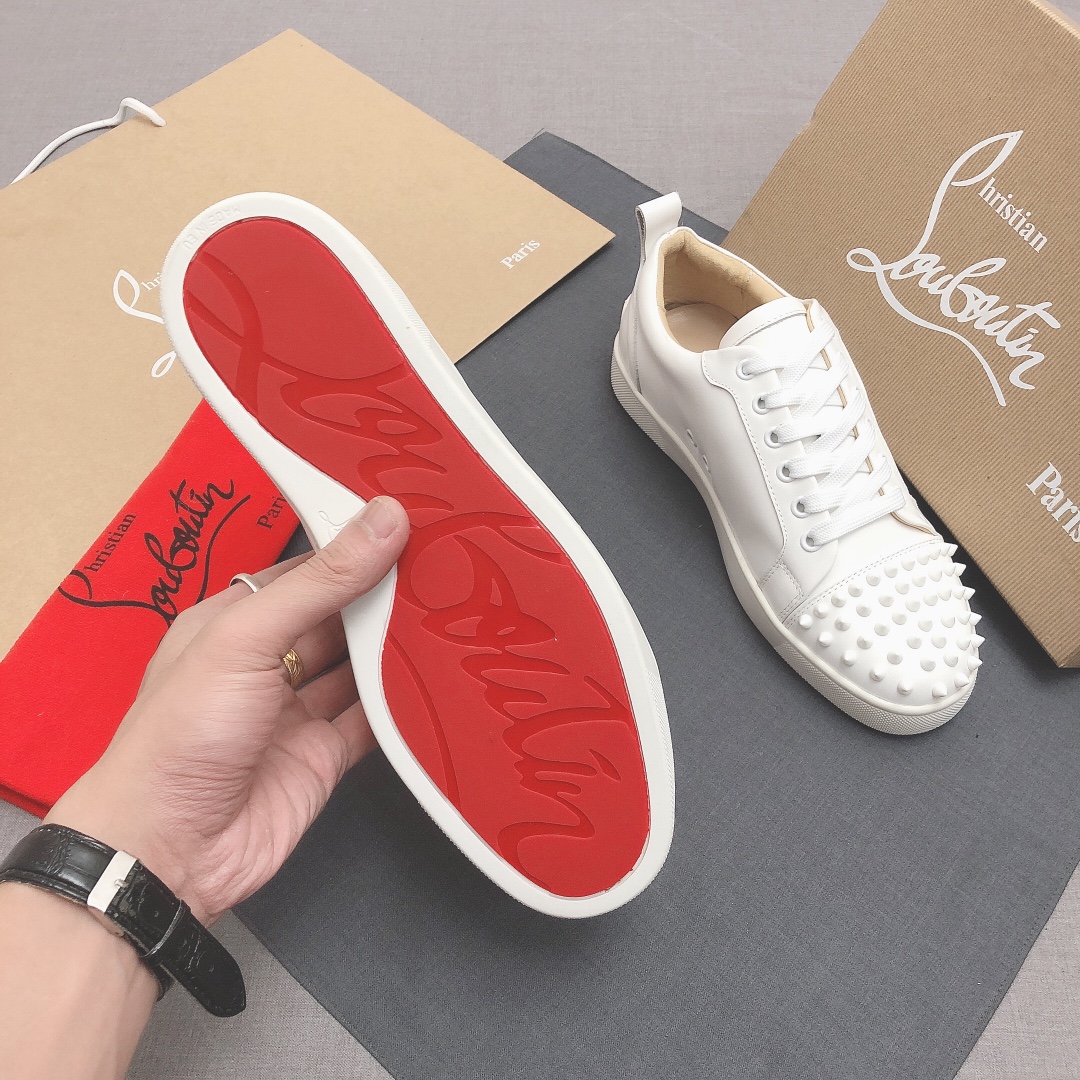 Christian Louboutin Louis Junior Spikes Orlato Flat Sneakers 6 - vstockx