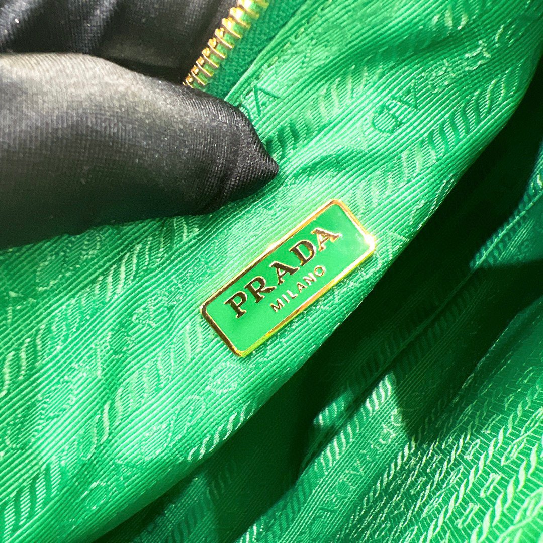 handbags prada 1BC204 size:22*18*6 - vstockx