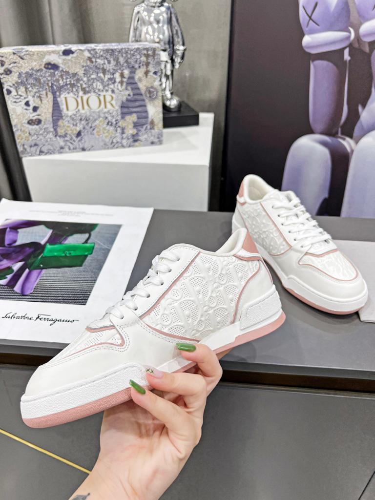 Dior One White and Nude Dior Oblique Perforated Calfskin (Women's) - vstockx