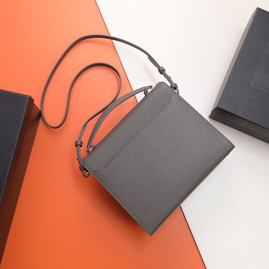 Handbags SAINT LAURENT 578000 size 24.5  20  11.5 cm - vstockx