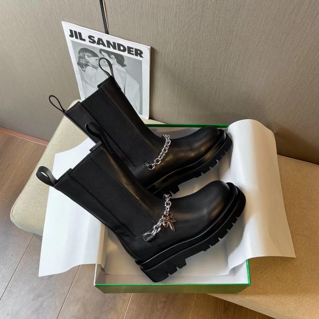 Bottega Veneta Boots 5 - vstockx